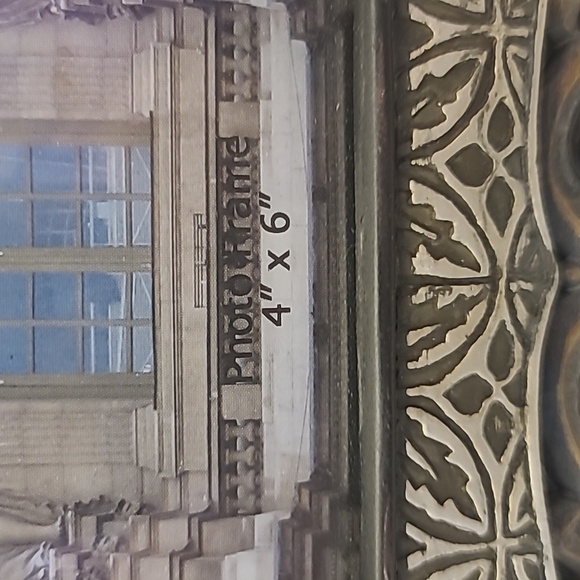 Resign Ornate Gold Picture Frame - Picture 6 of 6